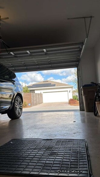 Garage Privilages - 6493 Cyrils Dr
