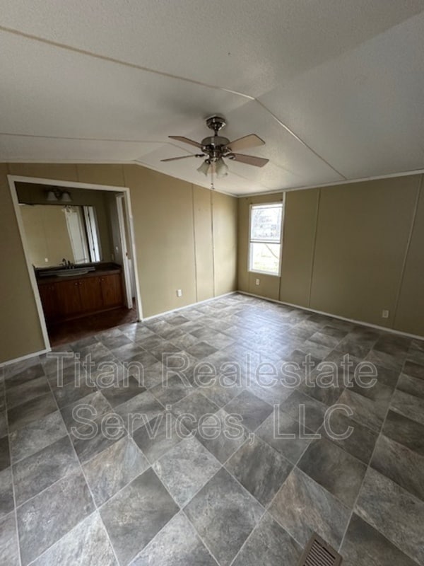 Building Photo - 1835 S Lake Arthur Ave