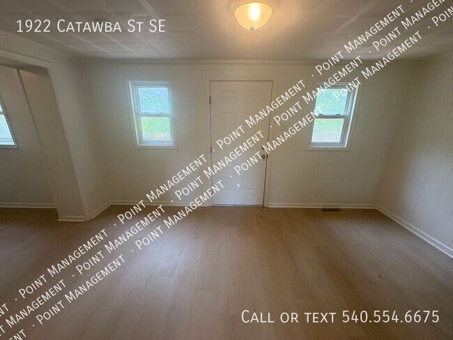 Building Photo - 1922 Catawba St SE