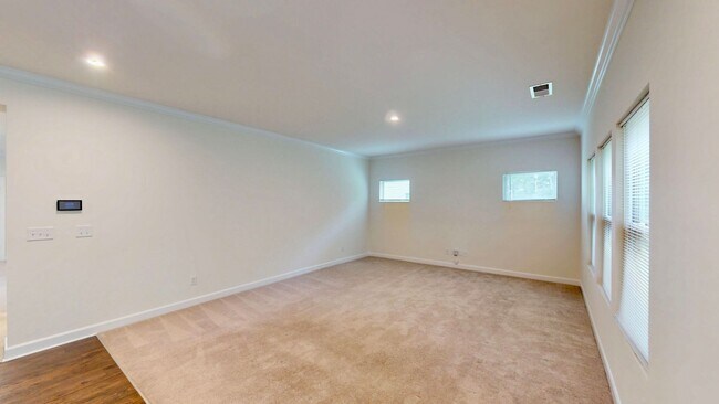 Building Photo - 4523 Collingham Dr