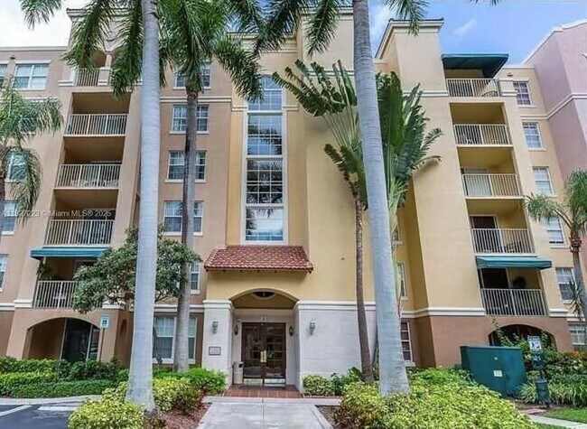 Building Photo - 19701 E Country Club Dr