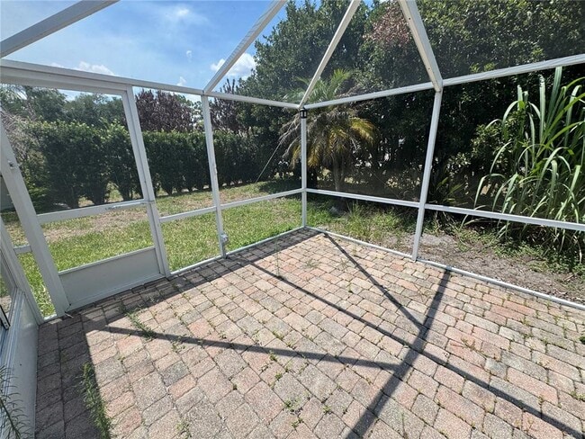Building Photo - 427 Greenfield Rd