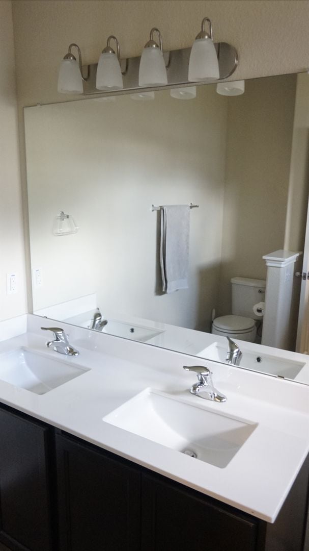 Building Photo - 6302 Cool Creek Dr