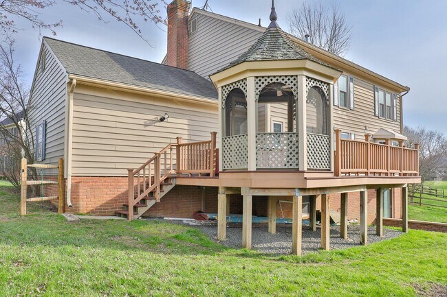 Building Photo - 5423 Rilian Ct