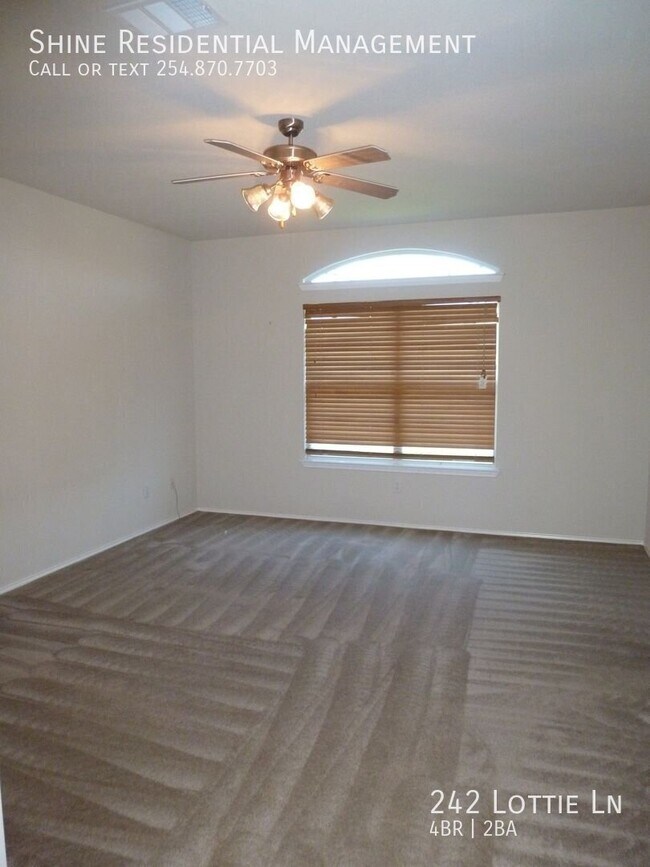 Building Photo - 242 Lottie Ln