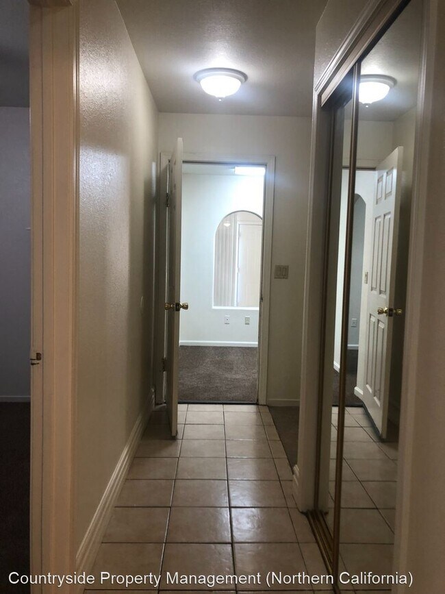 Building Photo - 4 br, 2 bath House - 4013 Wincanton Road