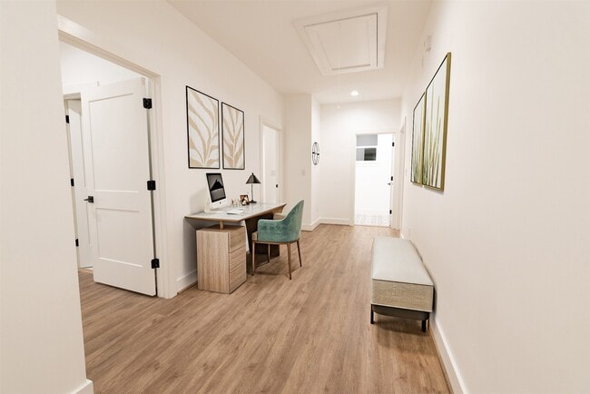 Building Photo - 1206 Hamblen St