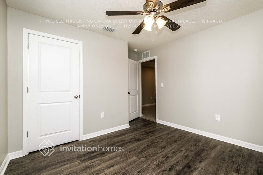 Building Photo - 5216 Song Sparrow Ter