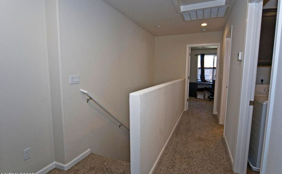 Building Photo - 3628 Pocono Downs Dr