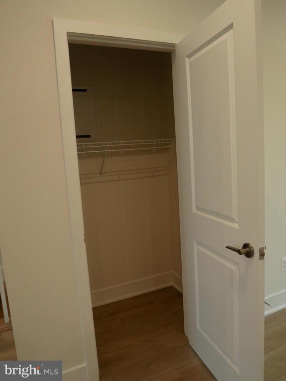 Building Photo - 120 Galaxy Pl