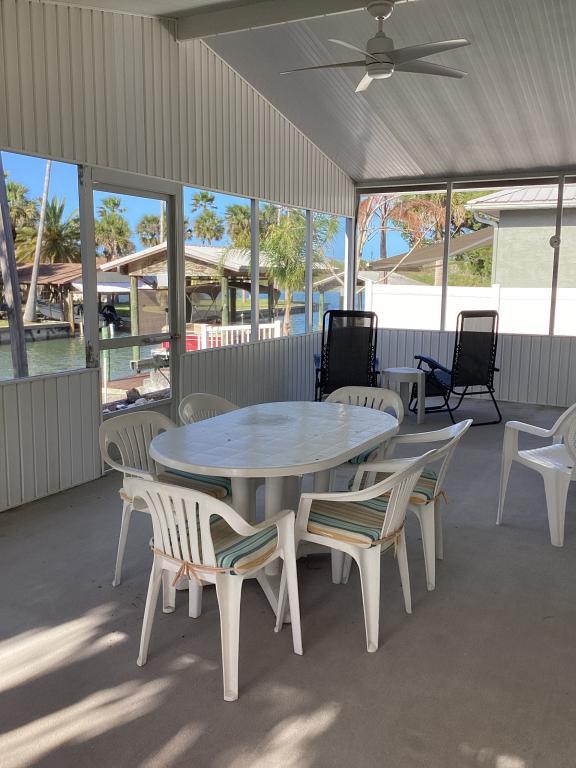 Building Photo - 189 Lewis St