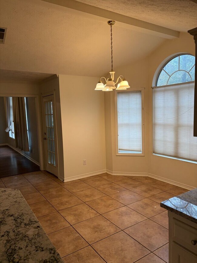 Building Photo - 89 Sir Henry Dr