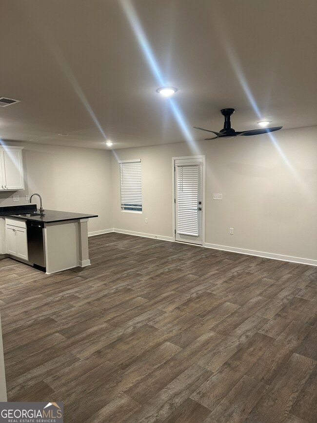 Building Photo - 4818 Station Ln