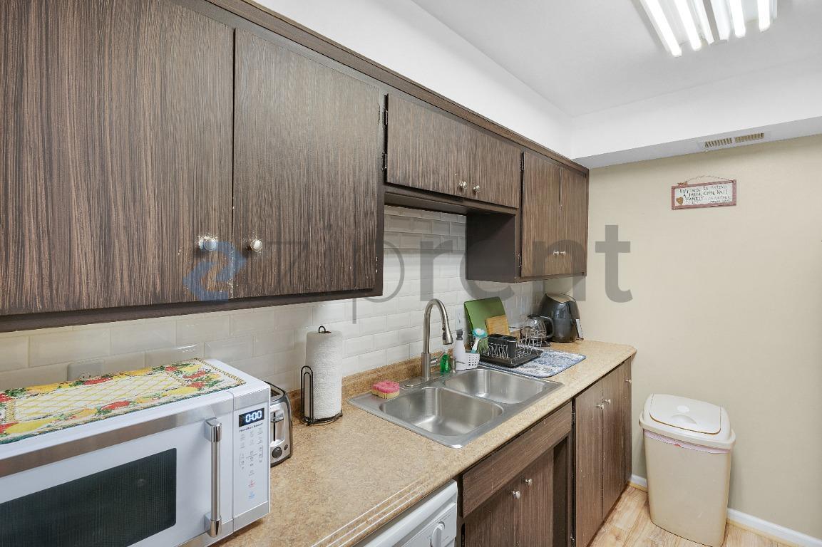 Building Photo - 1168 Herbert Ave