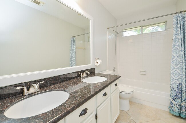 Building Photo - 6310 Oakburl Ln