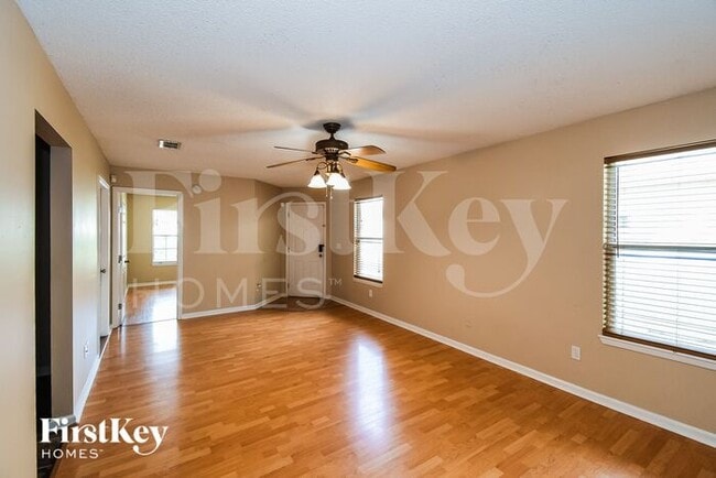 Building Photo - 5221 Glen Alan Ct S