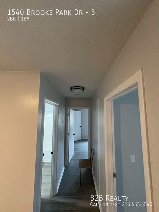 Building Photo - 1540 Brooke Park Dr