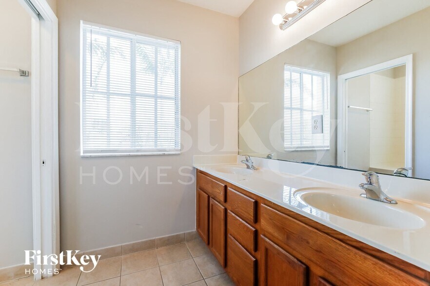Building Photo - 13970 SW 278th St
