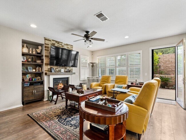 Building Photo - 2073 White Alder Ln