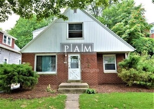 Building Photo - 6745 Hillside Ln