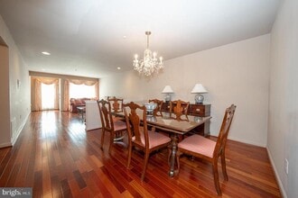 Building Photo - 234 Lookout Pl