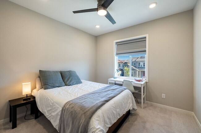 Building Photo - 4623 Flagstaff Dr