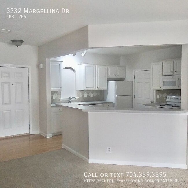 Building Photo - 3232 Margellina Drive