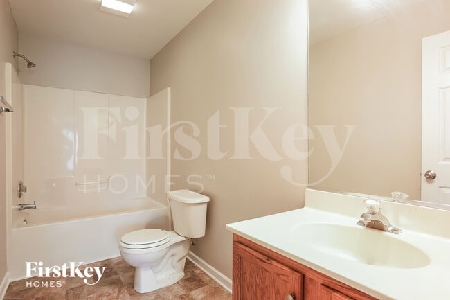 Building Photo - 2303 Sidney Porter Dr