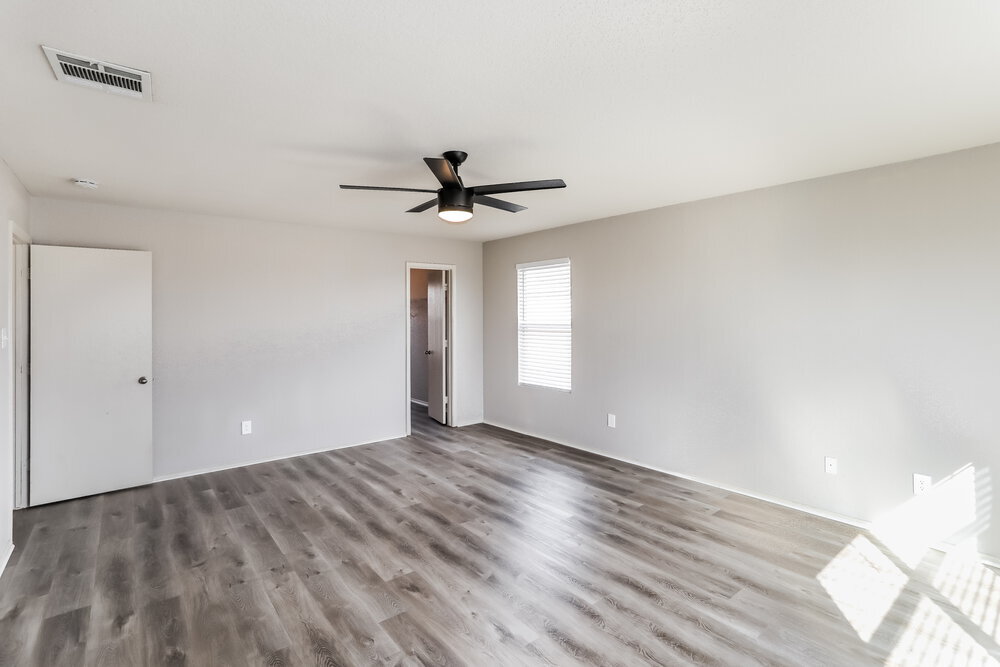 Building Photo - 549 Crystal Springs Dr