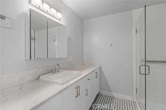 Building Photo - 221 S Oak Knoll Ave