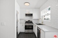 Building Photo - 3611 4th St