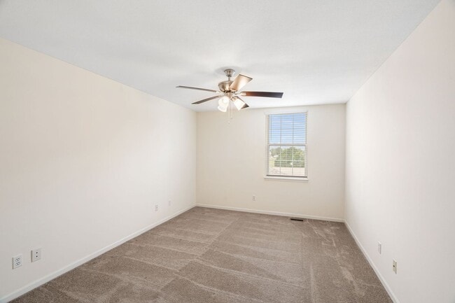 Building Photo - 3509-3511-3511 La Mesa Dr