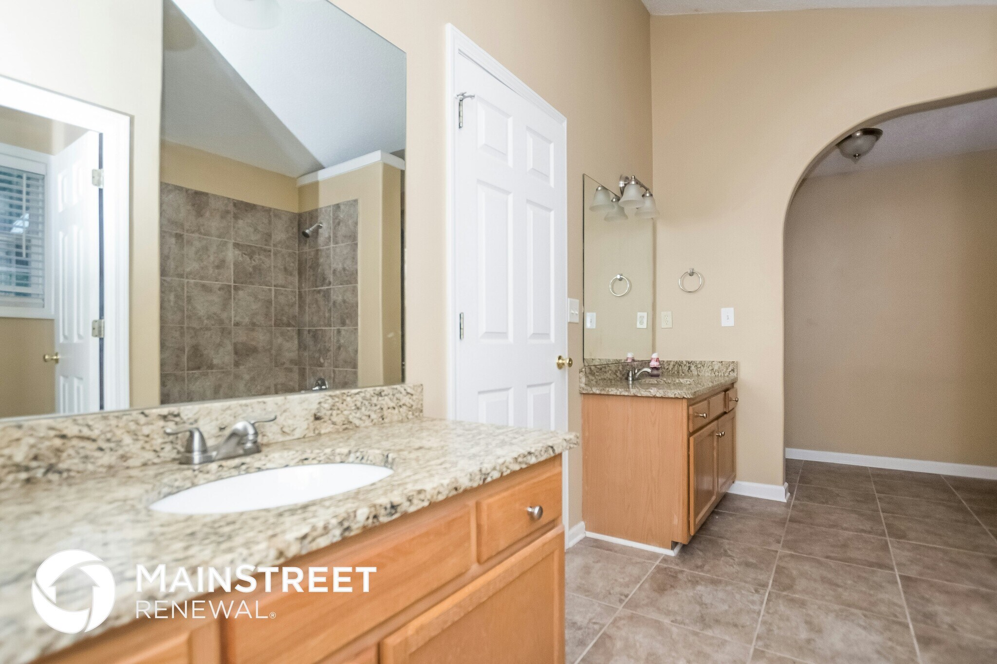 Building Photo - 166 Barrington Dr