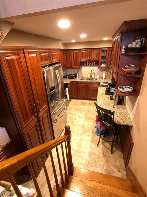 Building Photo - 186 Beacon St