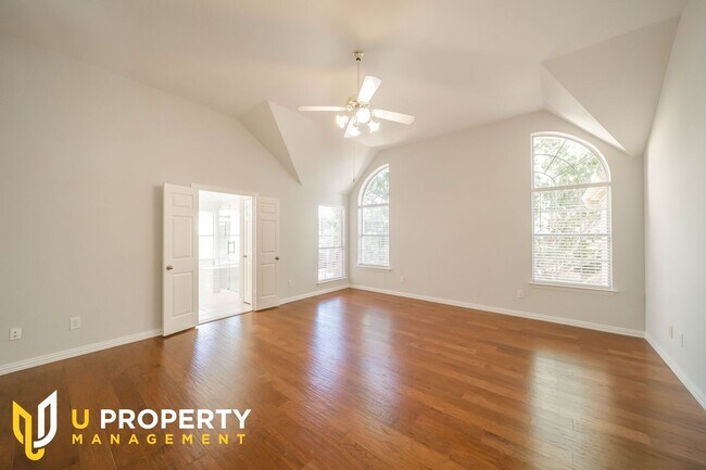 Building Photo - Dont Miss this pretty home in Plano!
