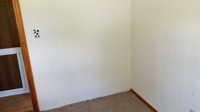 Building Photo - 710 Mill St