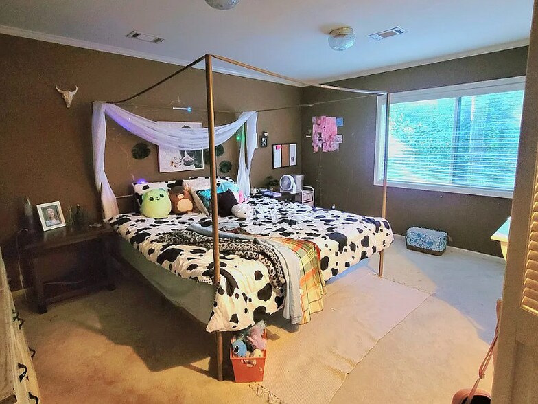 Building Photo - 2533 Mark Ln