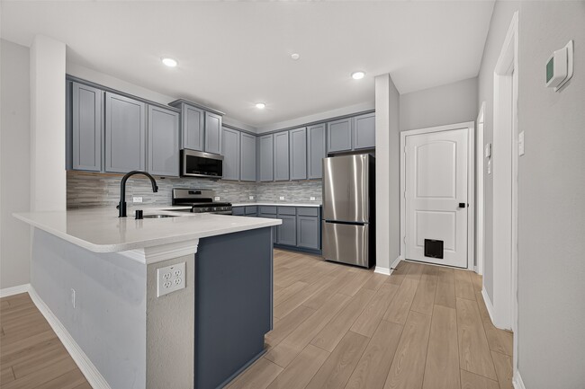 Building Photo - 8033 Scanlan Trl