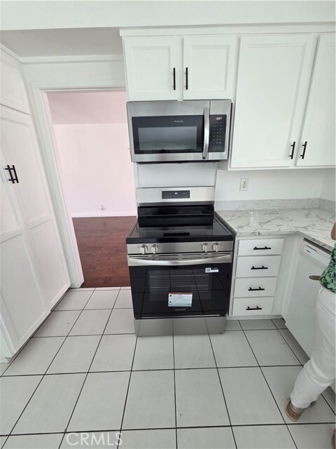Building Photo - 14671 Kimberly Cir
