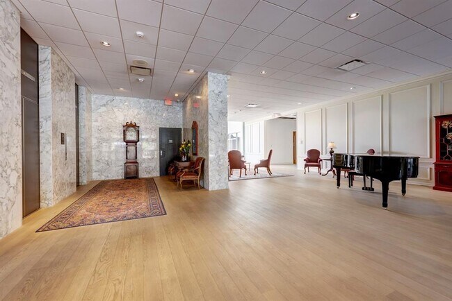 Building Photo - 1801 Lavaca St
