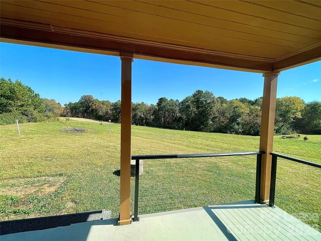 Building Photo - 1475 Oakland Rd