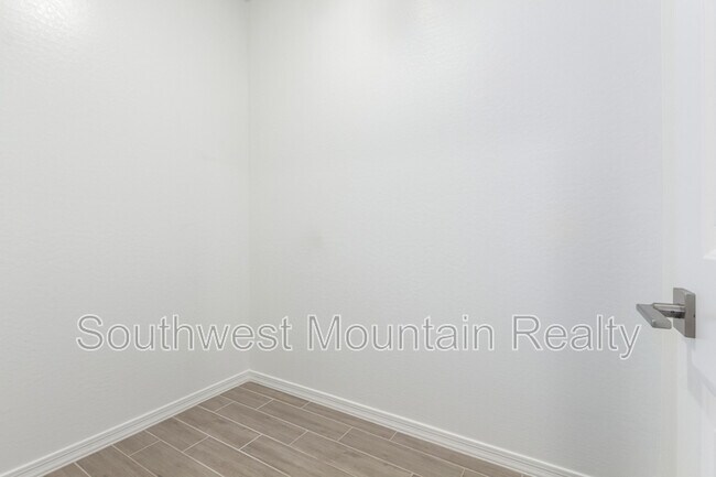 Building Photo - 22862 E Bonanza Way