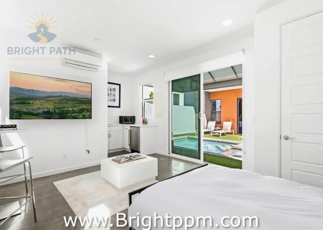 Building Photo - 2705 Paragon Loop