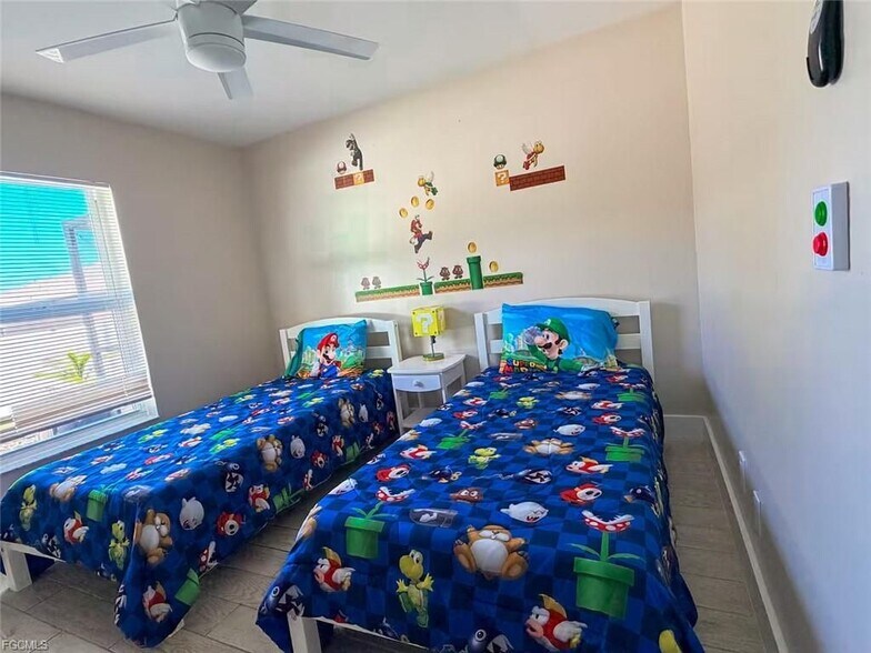 Building Photo - 2937 SW 8th Pl