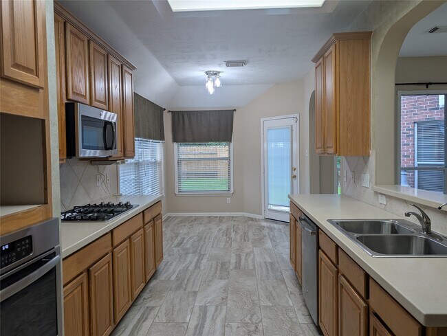 Building Photo - 22403 Bellows Bend Dr