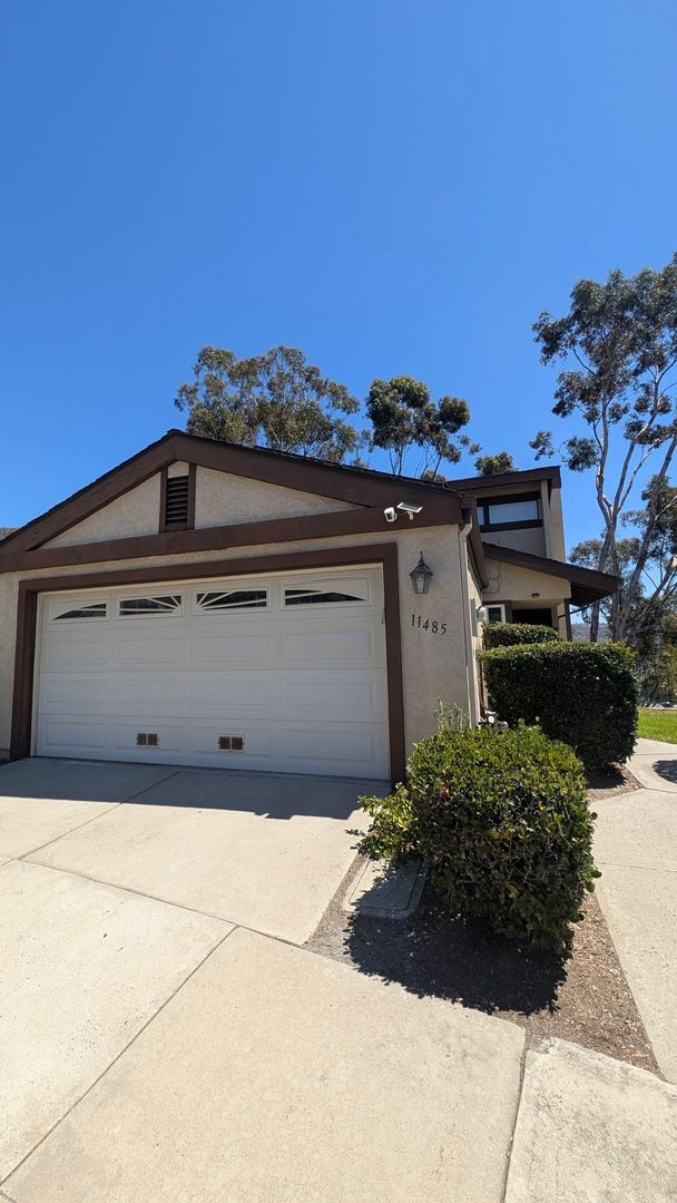 Building Photo - 11485 Cascada Way