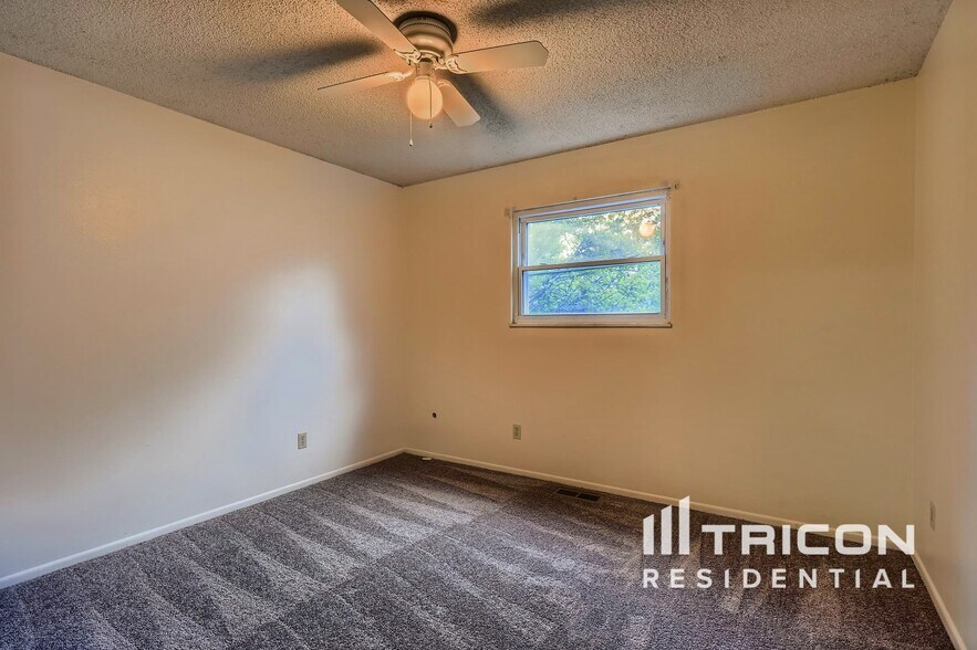 Building Photo - 6517 Orbit Way