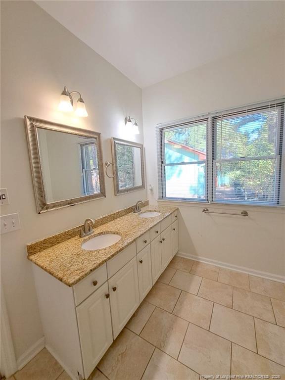 Building Photo - 420 Sugar Pine Dr