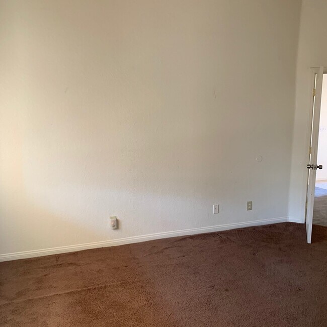 Building Photo - 15415 Kiamichi Rd