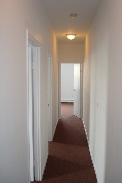 Building Photo - 162 Myrtle Ave